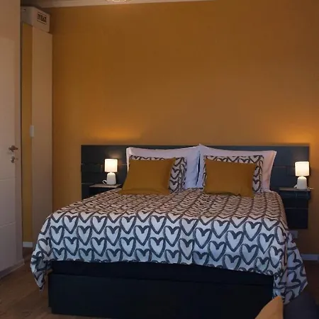 Kiwi Apartment